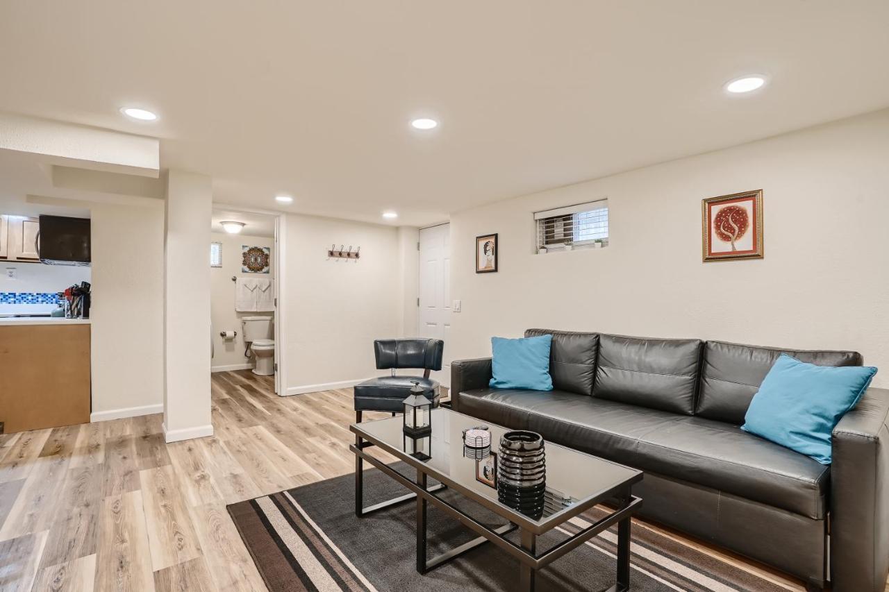 Sloans Lake Getaway - Basement Apartment Near Broncos And Downtown Denver Lakewood Extérieur photo
