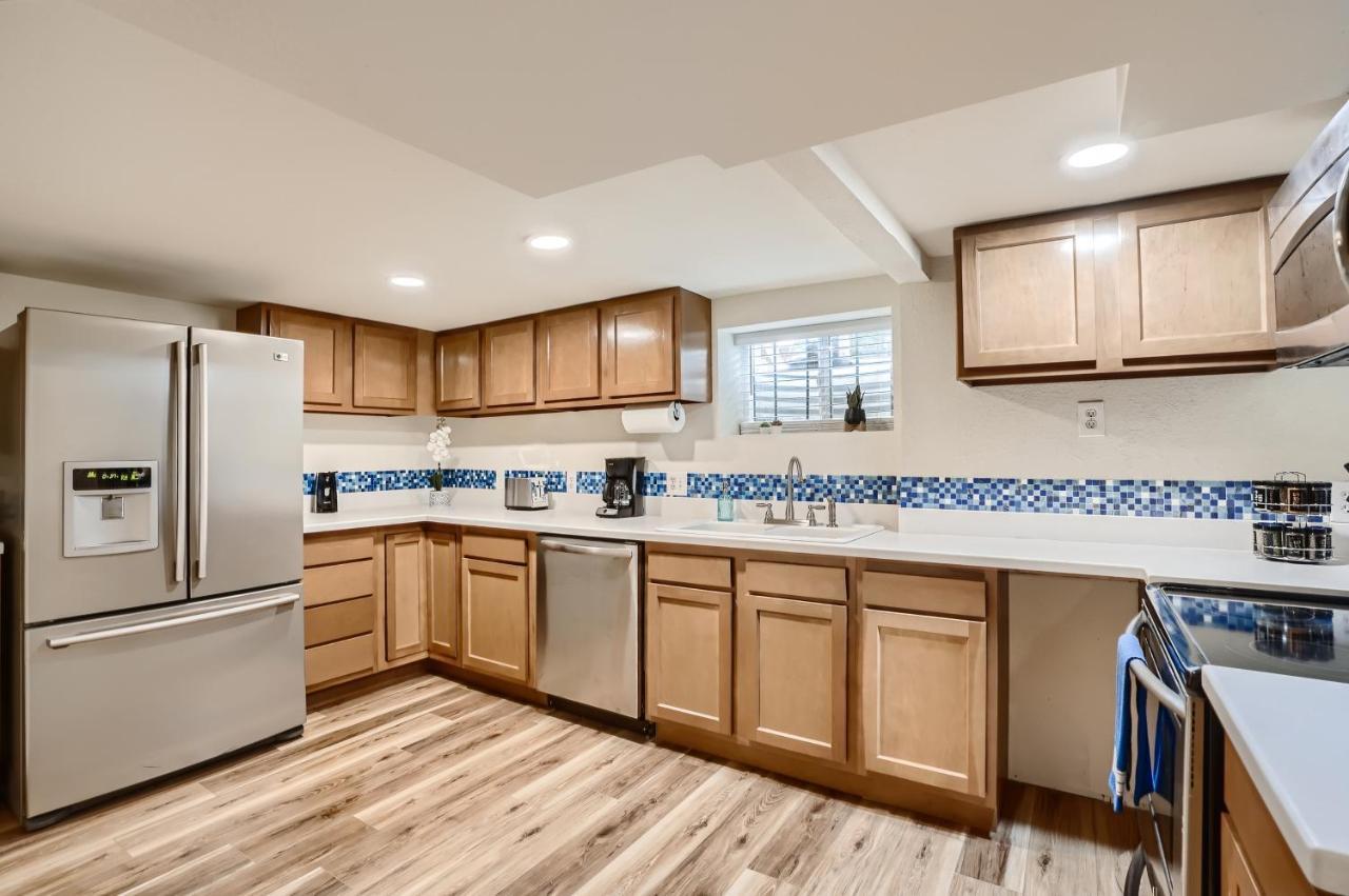 Sloans Lake Getaway - Basement Apartment Near Broncos And Downtown Denver Lakewood Extérieur photo